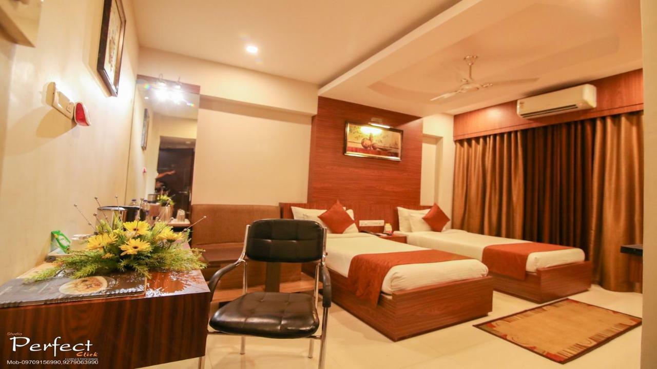 The Mahal Inn Джамшедпур Экстерьер фото